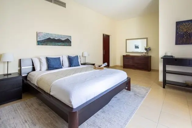 Sea View! Spacious 2BR in JBR + Pool & gym - İç Mekan