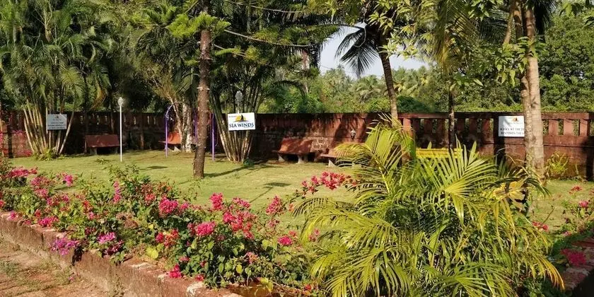 Sea Winds Hotel