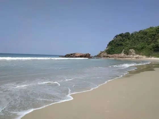 Seabox Khaolak Hostel - Plaj