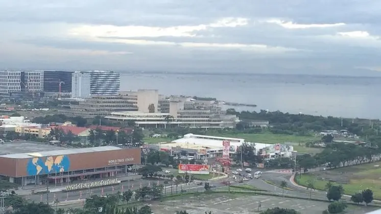 SeaBreeze at Breeze Residences
