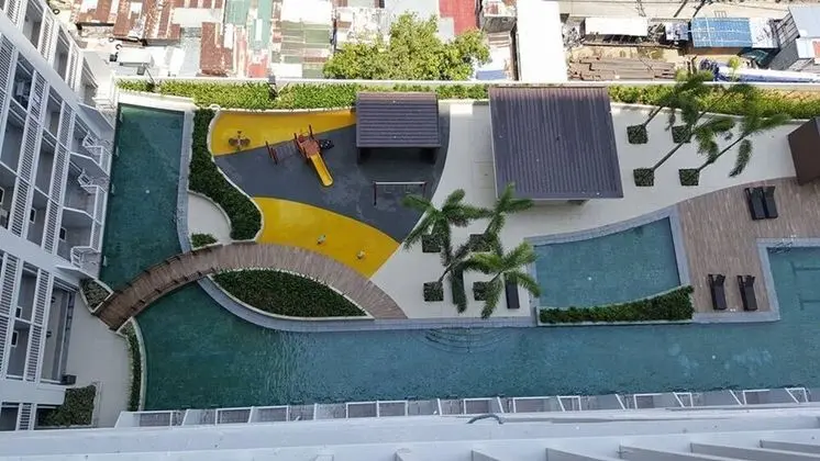 SeaBreeze at Breeze Residences - Havuz