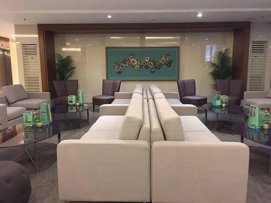 SeaBreeze at Breeze Residences - Lobi
