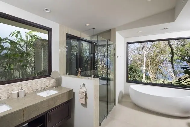Seacliff Point Stunning Ocean Views Throughout - Oda