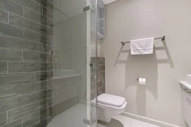 SeaCrest B102 by HostAgents - Banyo Tipleri