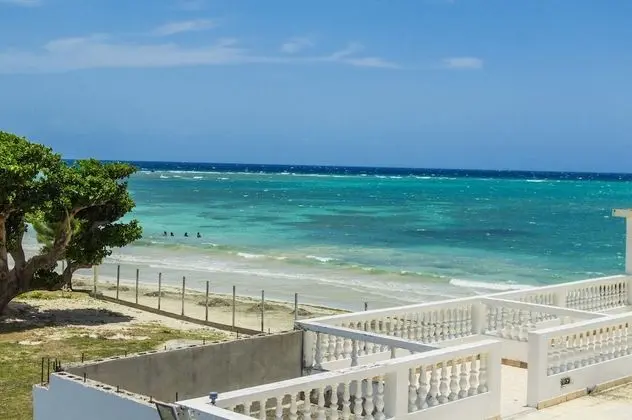 Seacrest Beach Hotel - Plaj