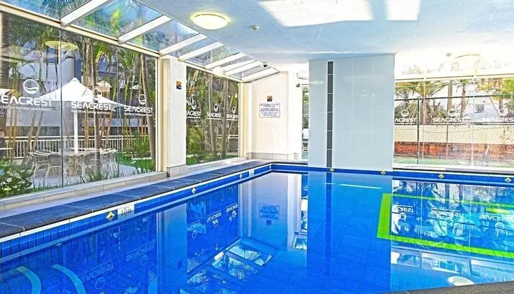 Seacrest Beachfront Holiday Apartments - Havuz