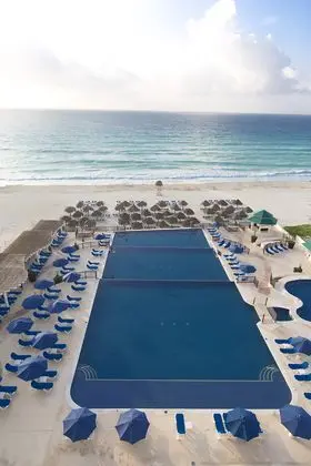 Seadust Cancun Family Resort - Havuz