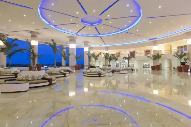 Seadust Cancun Family Resort - Lobi
