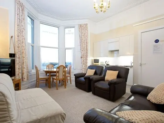 Seafront Apartments - Bar