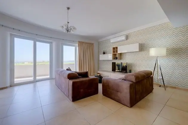 Seafront LUX Apart inc Pool Upmarket Area - Oda