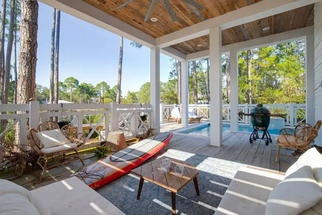 Seagrove Manor by Avantstay Free Paddle Boards Lake Front Yard & Pet Friendly