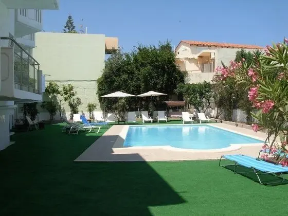 Seagull Hotel