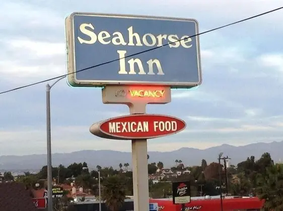 SEAHORSE INN