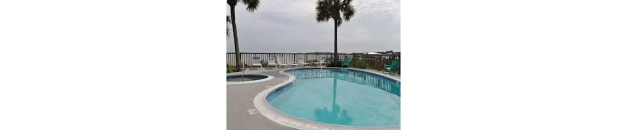 Seahorse Landing - Havuz
