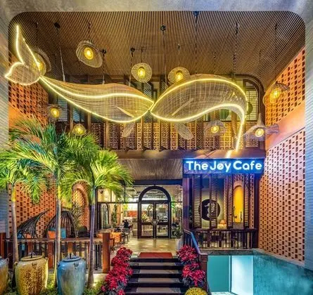 Seahorse Office and Hotel