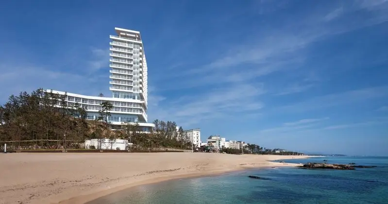 Seamarq Hotel