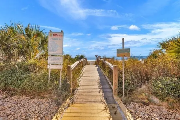 SeaMist Driftwood Vacation Studio with Largest Onsite Water Park - Plaj