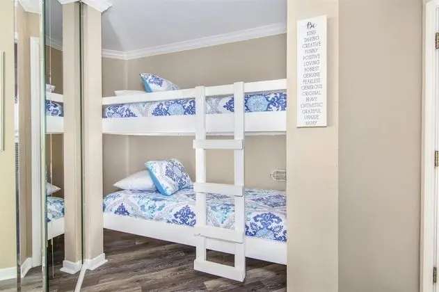 Seascape 2111 in Galveston - Oda