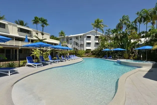 Seascape Holidays – Beachfront Terraces - Havuz