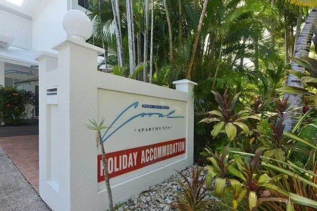 Seascape Holidays - Coral Apartments - Lobi