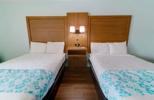 Seashire Inn & Suites