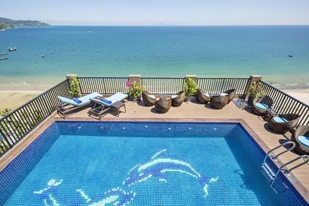 Seashore Hotel & Apartment - Havuz