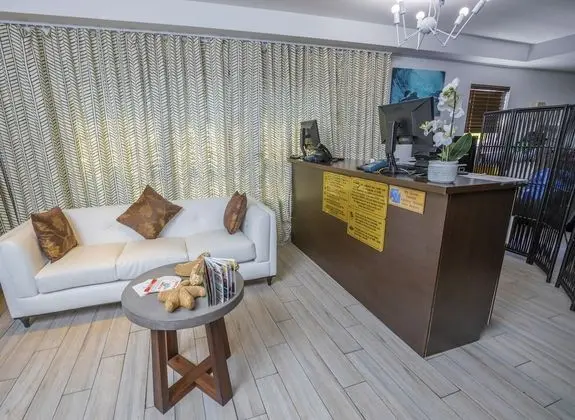 Seaside All Suites Hotel