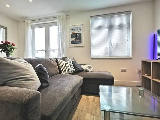Seaside Apartment in the Heart of East Wittering Village - İç Mekan