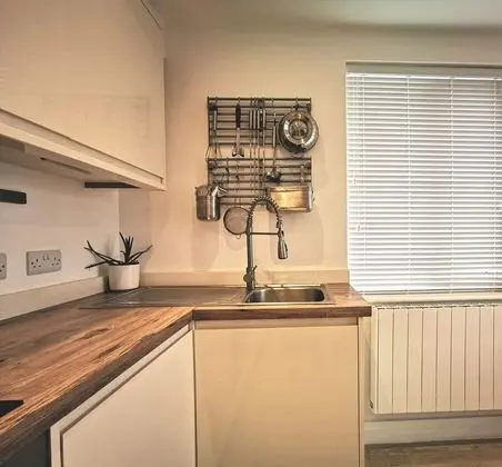 Seaside Apartment in the Heart of East Wittering Village - Mutfak