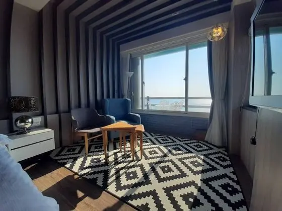 The Seaside B&B