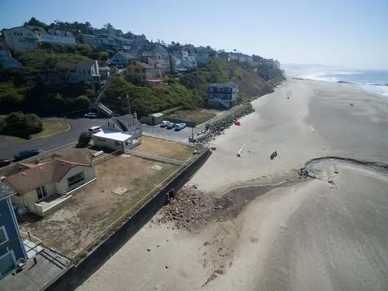 Seaside Escape - Plaj