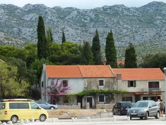 Seaside Holiday Home in Starigrad With Garden and Balcony - Öne Çıkan Resim