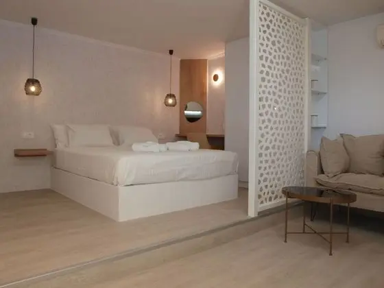 Seaside Nestie by BluPine