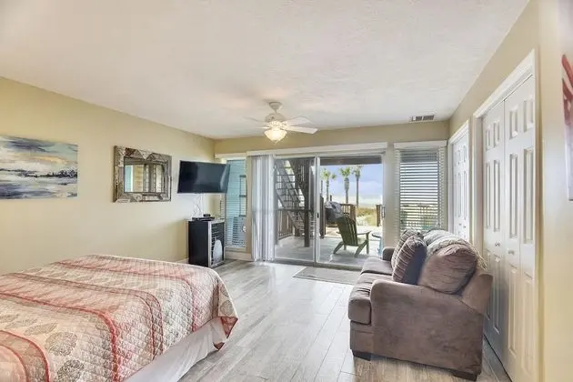 Seaside Pointe by Book That Condo - Oda