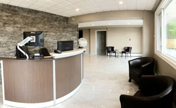 Seasons Inn Halifax - Lobi
