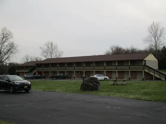 Seasons Inn & Suites Shartlesville
