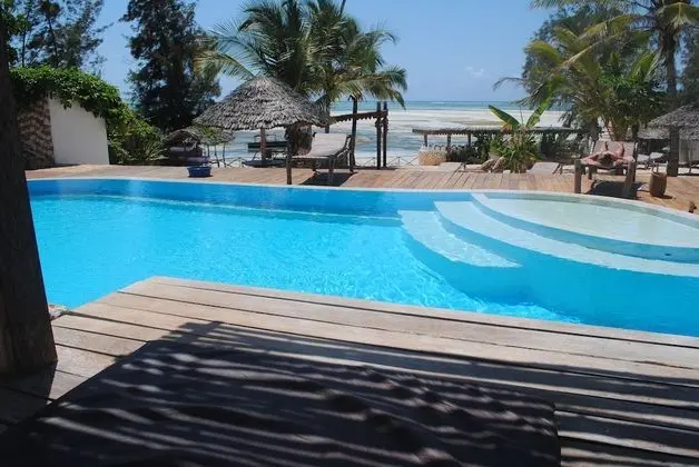 Seasons Lodge Zanzibar - Havuz