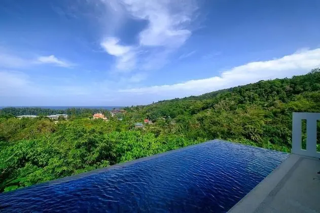 Seaview 250sqm 2br Pool Villa 2 min Drive to Naithon Beach