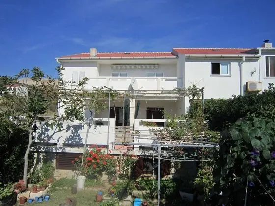 Seaview Apartment in Dalmatia With Balcony - Dış Mekan