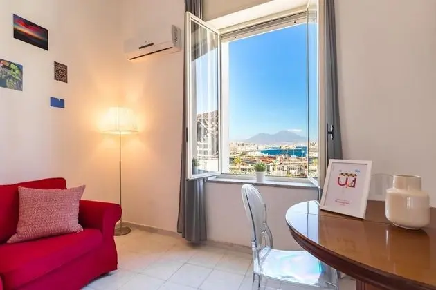 Seaview Apartment in Posillipo