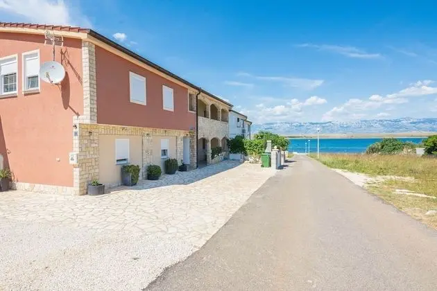 Seaview Apartment Varga 2