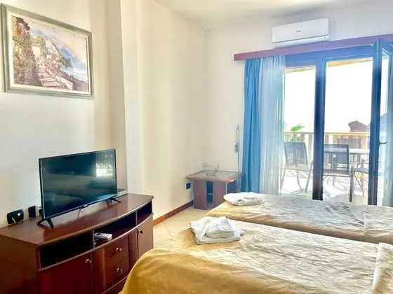Seaview Apartments Rafailovici - Oda Düzeni