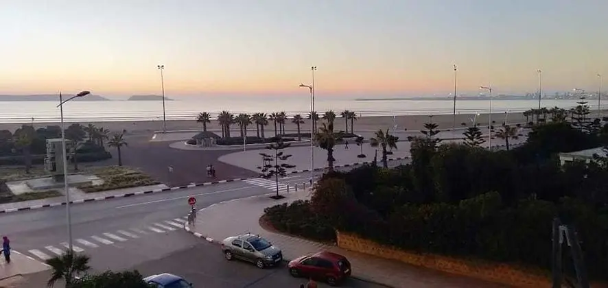 Seaview beach apartment 2 bedrooms - Oda Manzaraları
