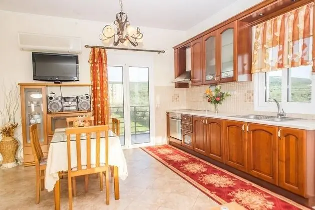 Seaview Flat In An Olive Grove By The Beach - Mutfak