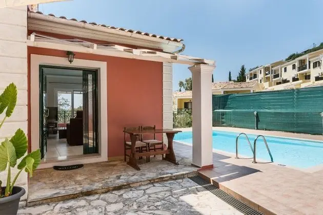 Seaview Villa Leana by Konnect, Nisaki - Dış Mekan