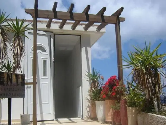 Seaview Studio, 3 Pers Panoramic Seaview in Beautiful Setting, West From Chania - Dış Mekan