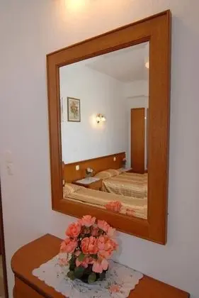 Seaview Studio For Two Just Minutes From The Beach