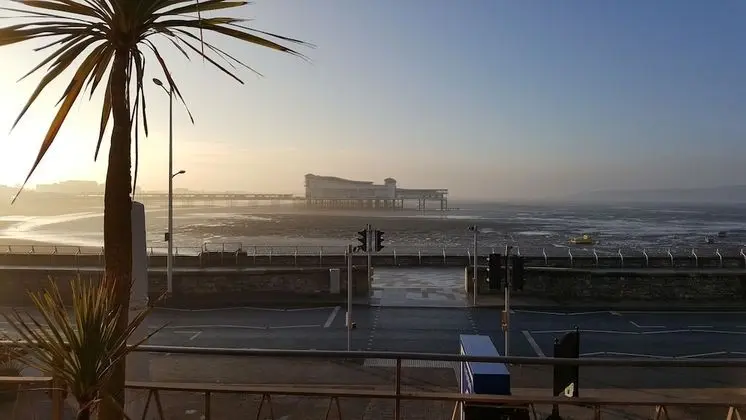 Seaward Hotel