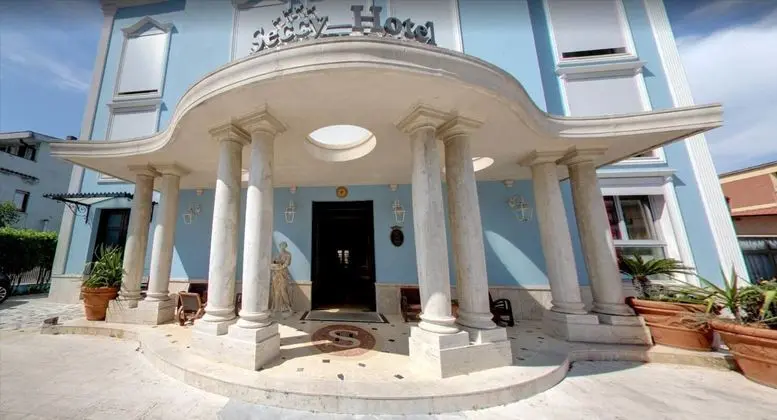 Hotel Seccy - Dış Mekan