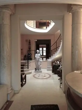Hotel Seccy - Lobi